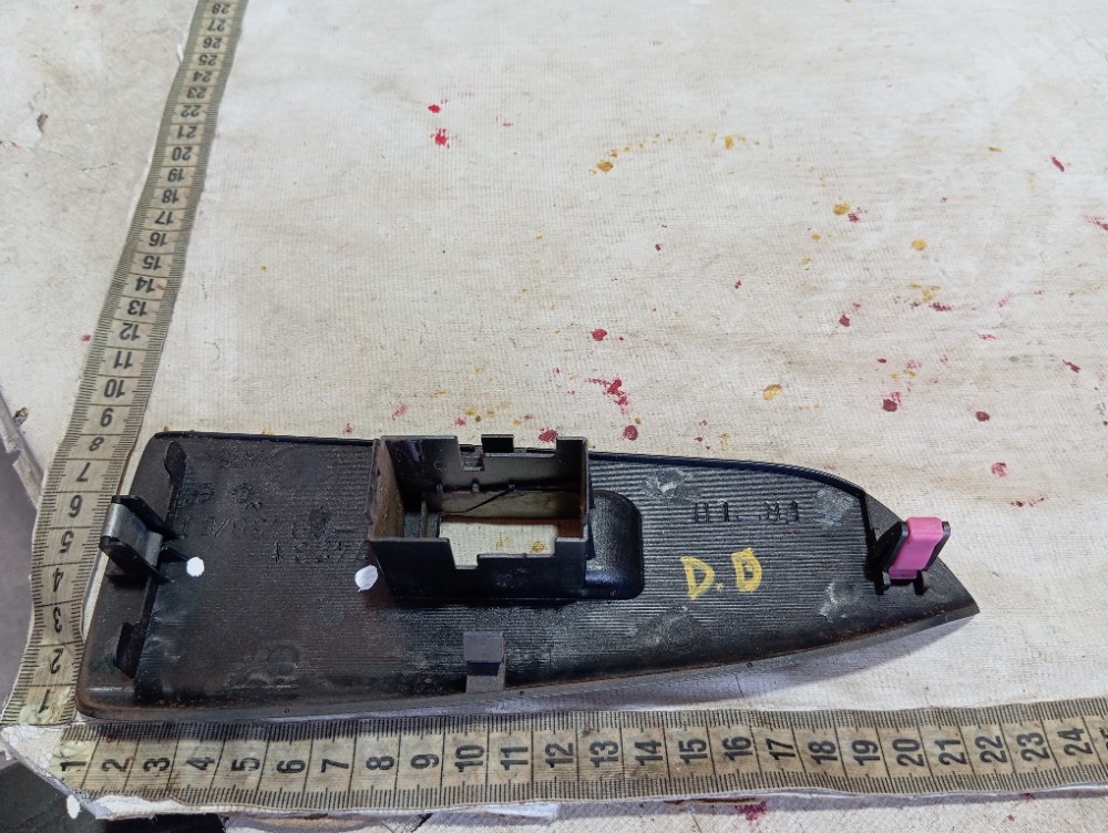 Moldura Botão Vidro Porta Diant Direita Prado 2005 V620 9