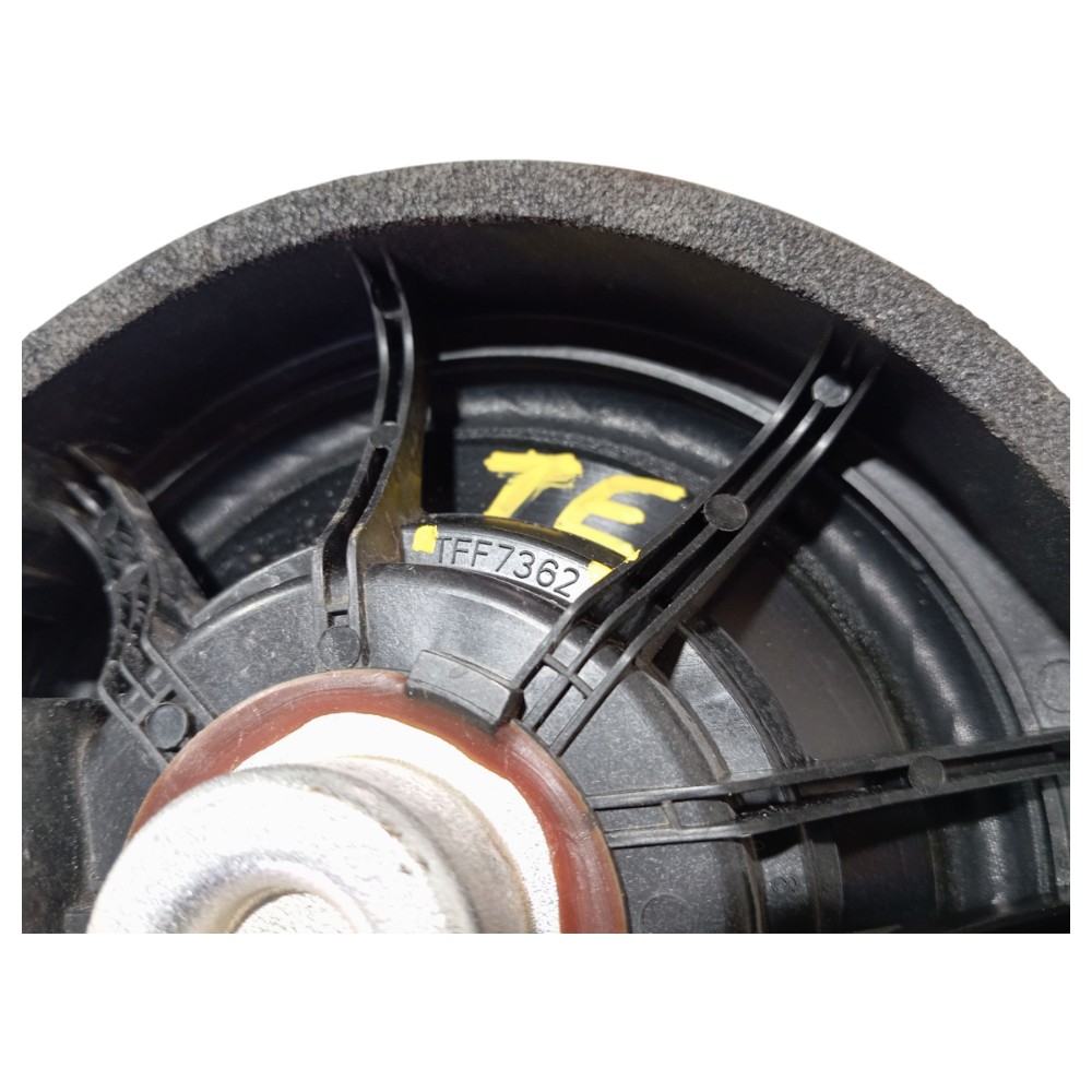Alto Falante Porta Traseira Esque Honda Hrv Exl 2023 25 V644 2