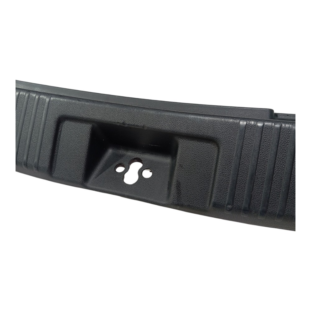 Acabamento Soleira Porta Malas Honda Hrv 16 A 2021 V660 4
