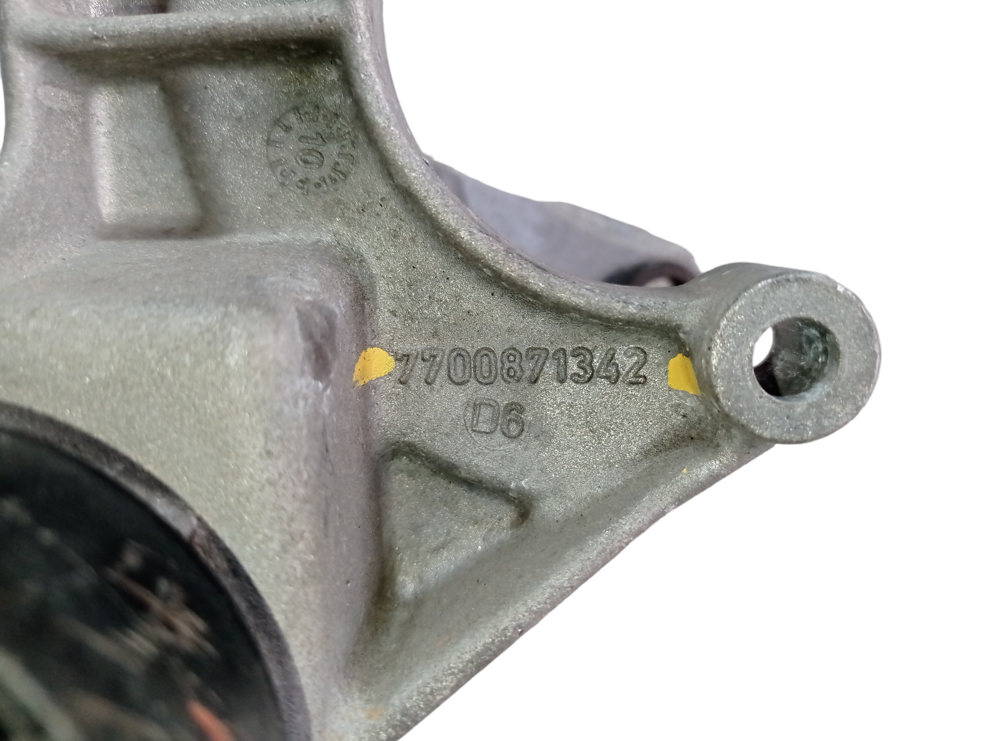 Suporte Bomba Direçao Renault Clio Logan Sandero 2011 V303 9