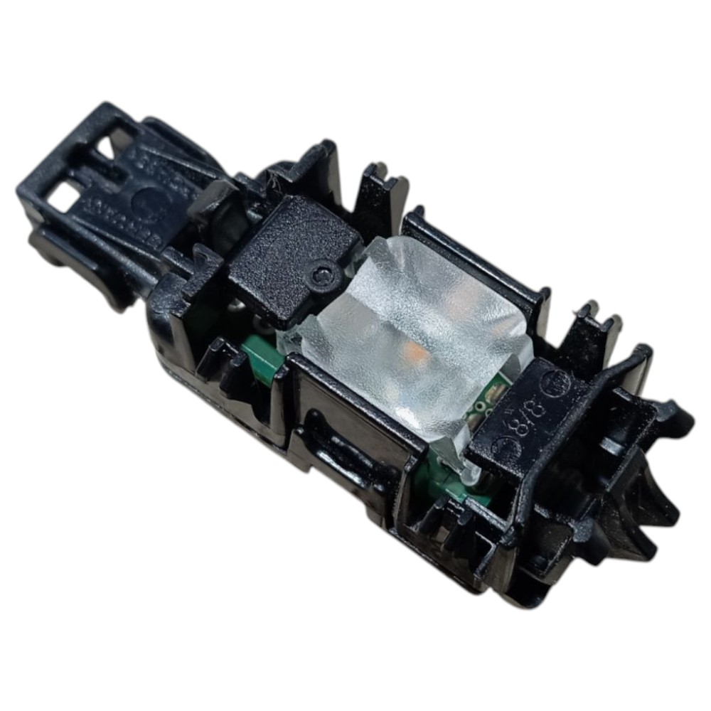 Luz Cortesia Esq Porta Malas Volvo V40 T3 2013 2019 V652 7