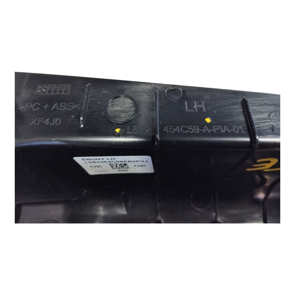 Acabamento Banco Traseiro Esq Land Rover Defender 2022 V645 6