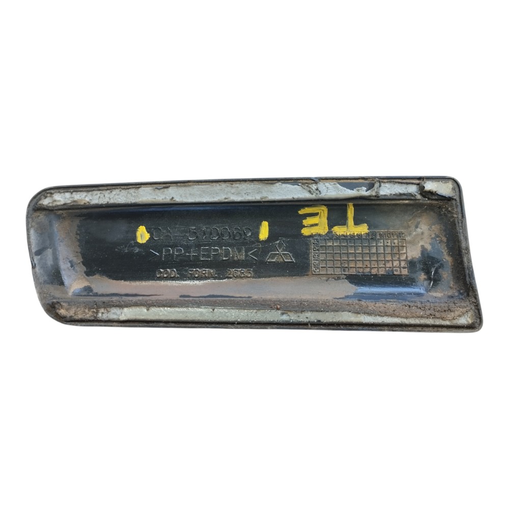 Friso Traseiro Esquerdo Mitsubishi L200 Sport 2004 V638 4