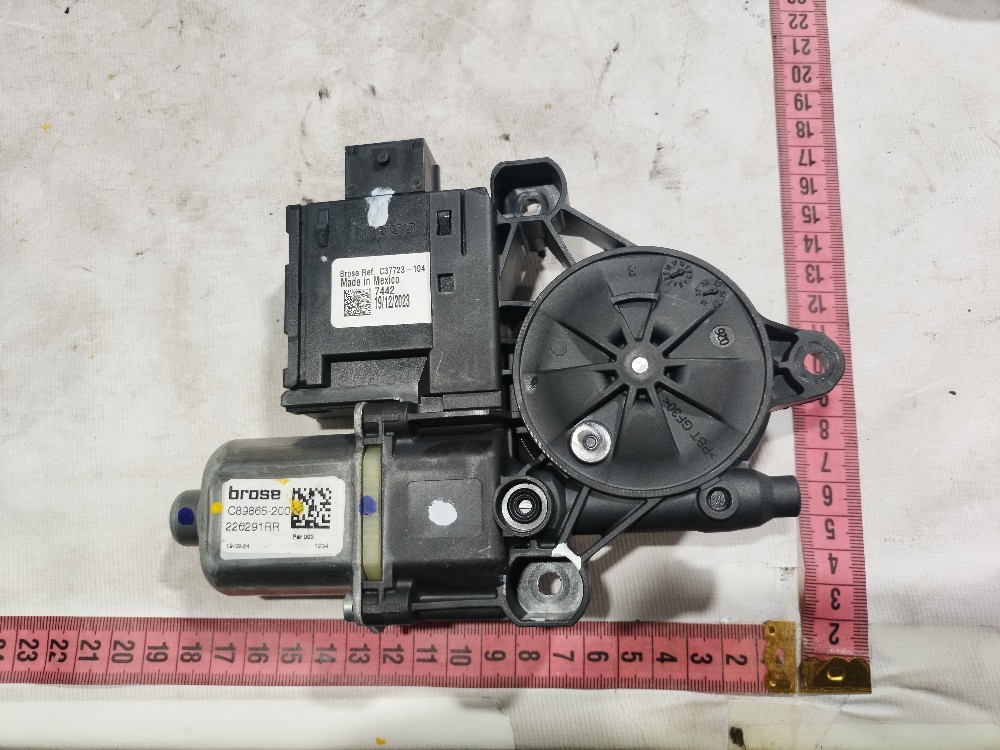 Motor Maquina Vídro Trase Direito Ram Rampage 2023 2025 V659 9