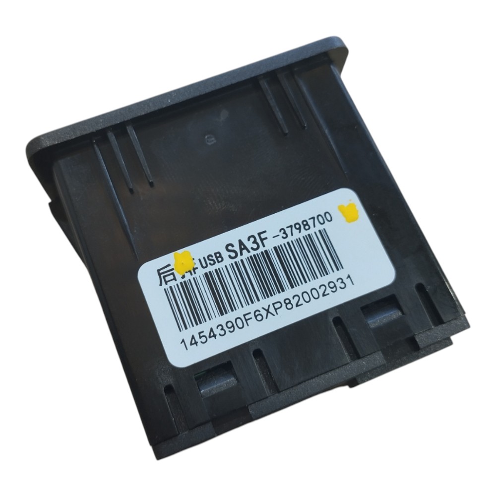 Entrada Usb Console Byd Dolphin Gs 2024 2025 V653 4