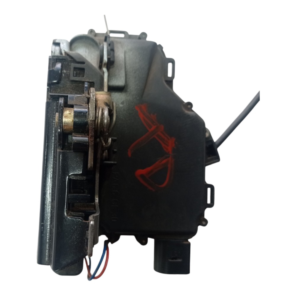 Fechadura Porta Trase Direita Vw Passat Golf 2001 A 13 V300 8