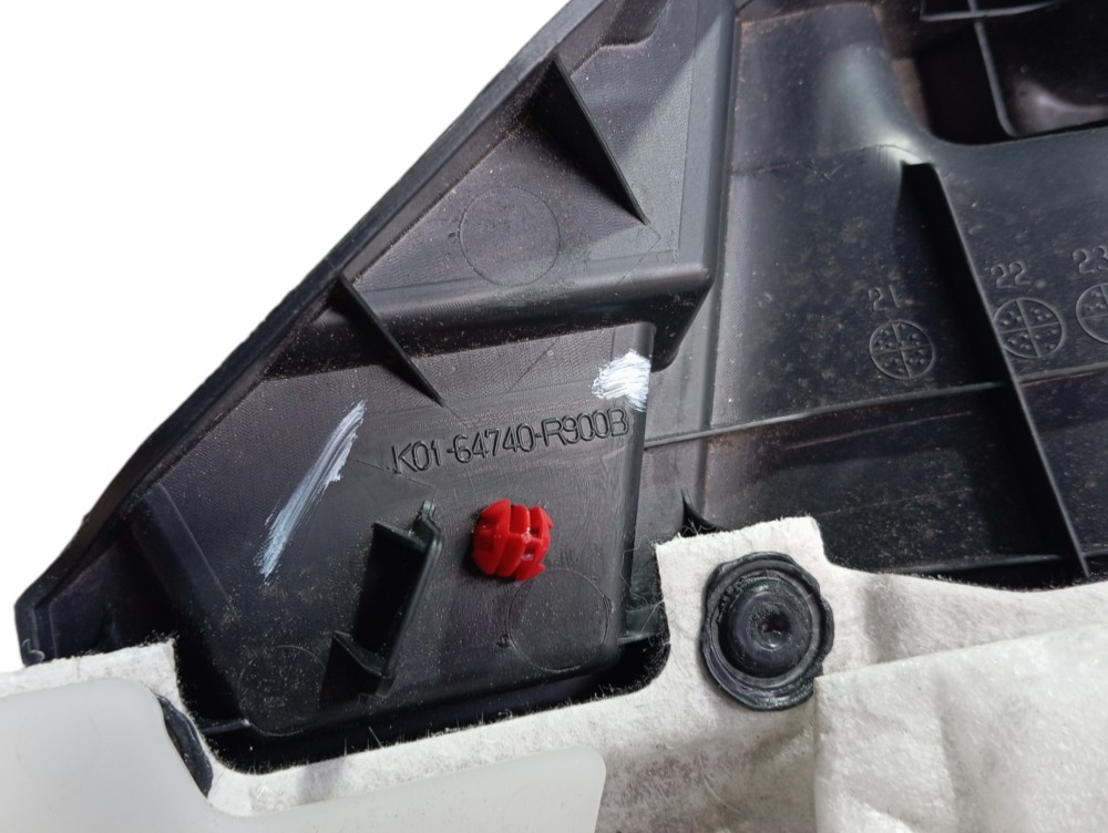 Acabamento Esquerdo Porta Malas Lexus Rx500hf 2023 V619 4