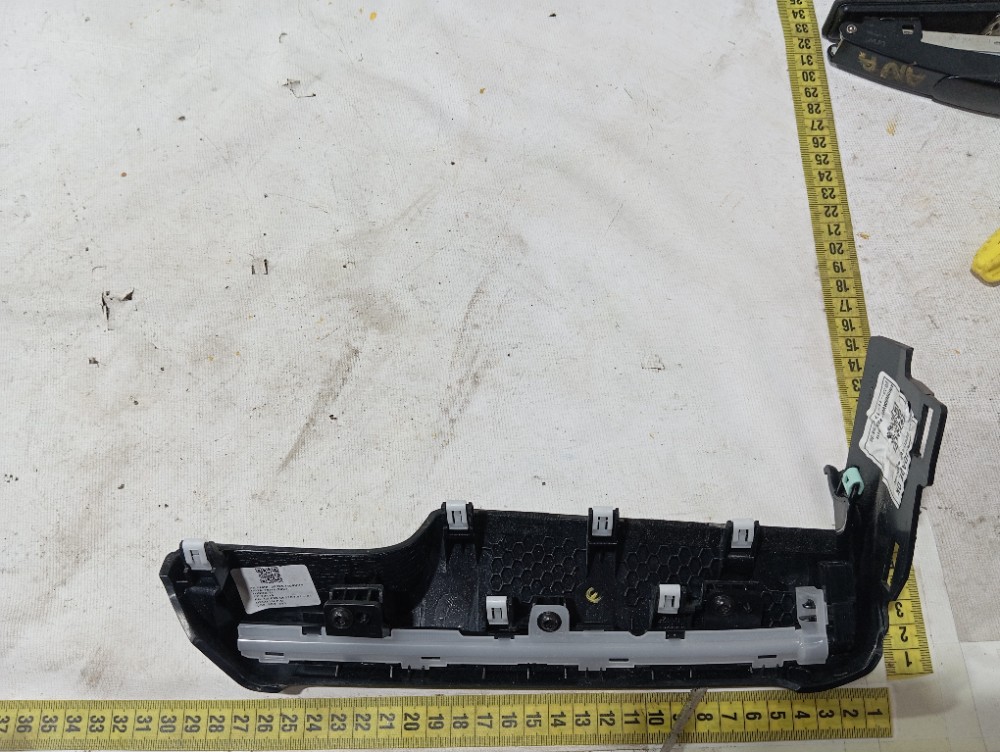 Moldura Esquerda Painel Ram Rampage Rt 2023 2025 V664 9