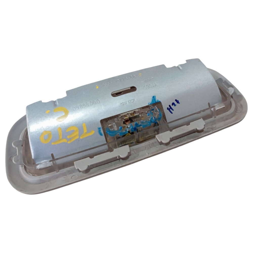 Luz Cortesia Central Teto Troller T4 2011 V650 6