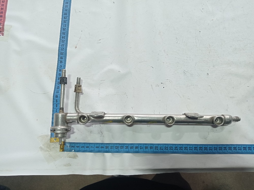 Flauta De Combustível Gm Corsa 2002 V75 8