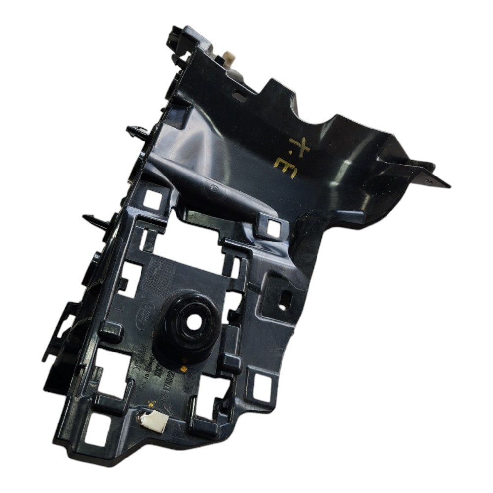 Suporte Parachoque Traseir Esq Land Rover Defender 2022 V645 8