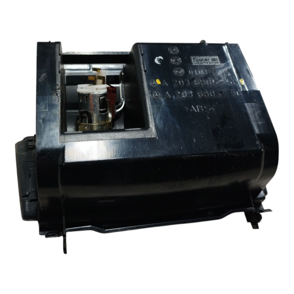 Cinzeiro Console Mercedes C180 2002 2007 V661 8