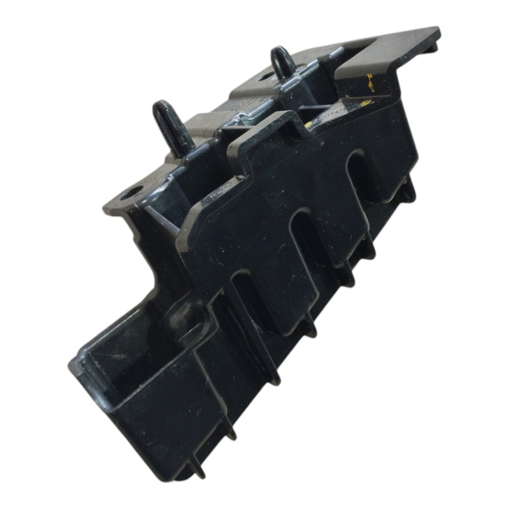 Suporte Parachoque Traseiro Esq Land Rover Defender 22 V645