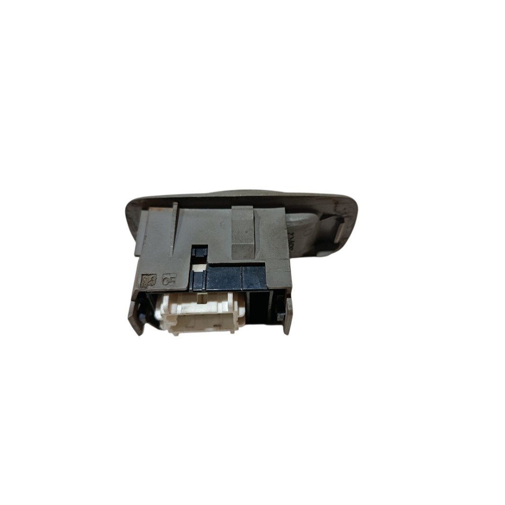 Botão vidro porta traseira direita Toyota Corolla 2005 3