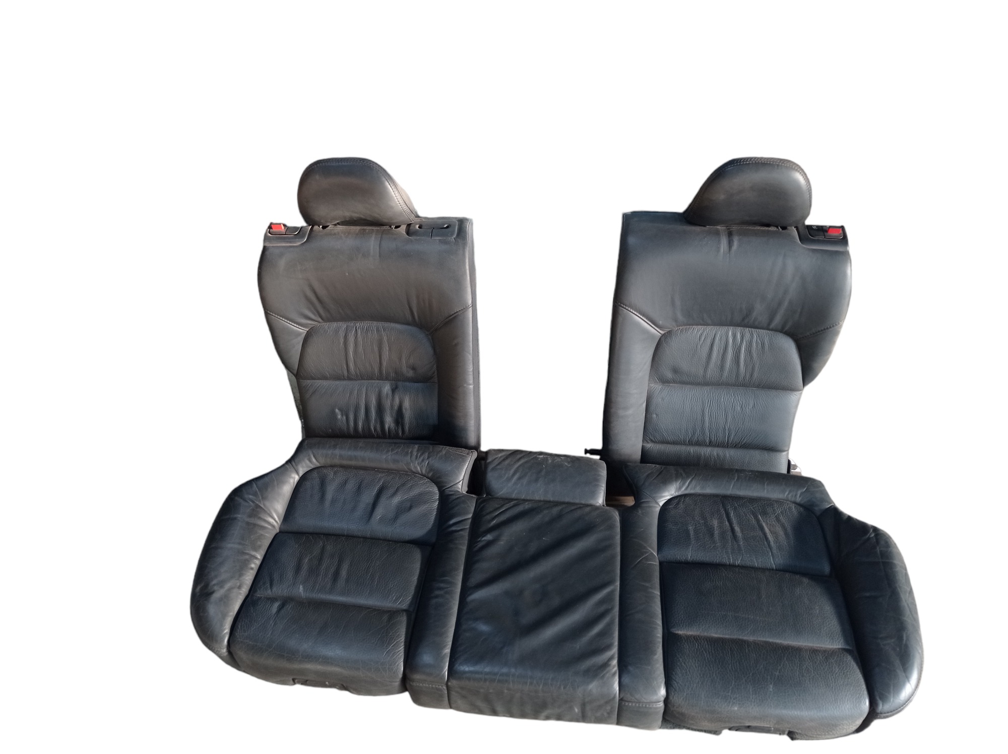 Acento Encosto Banco Traseiro Volvo Xc70 2007 V64 1