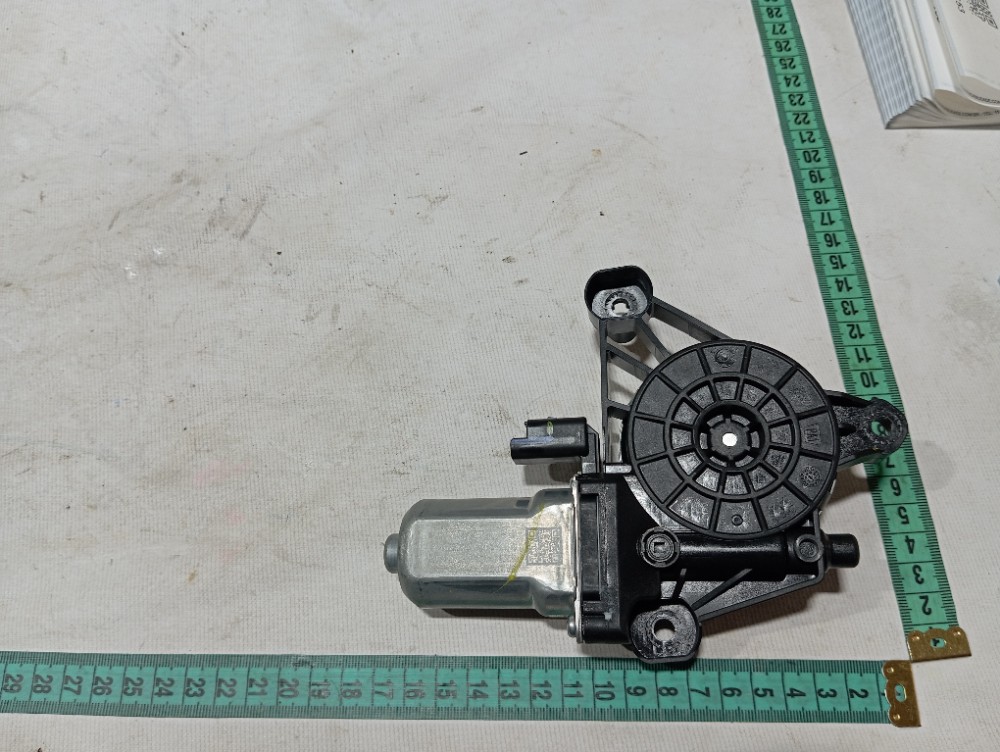 Motor vidro porta traseira direita Byd Song Pro 2025 V669 9