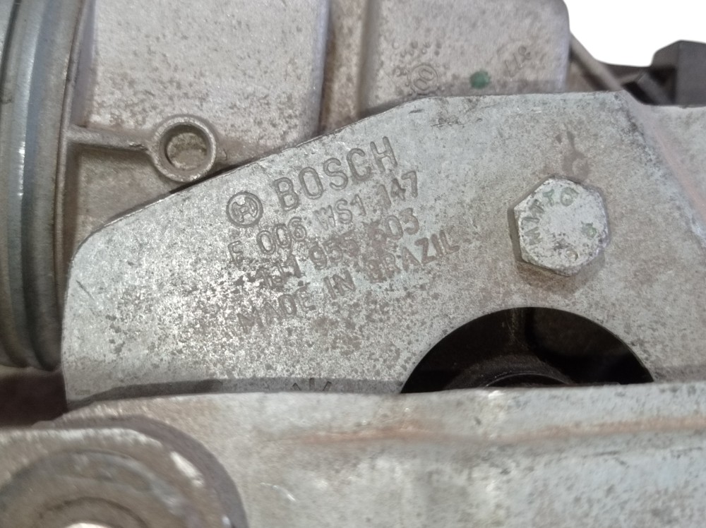 Máquina Limpador Parabrisa Vw Golf 2004/2005 V88 8