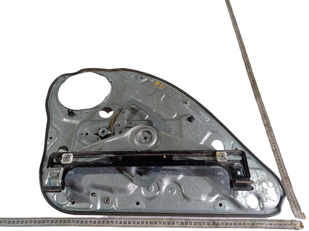 Máquina Vidro Tras Direito Ford Focus Sedan 2009 A 2012 V360 8