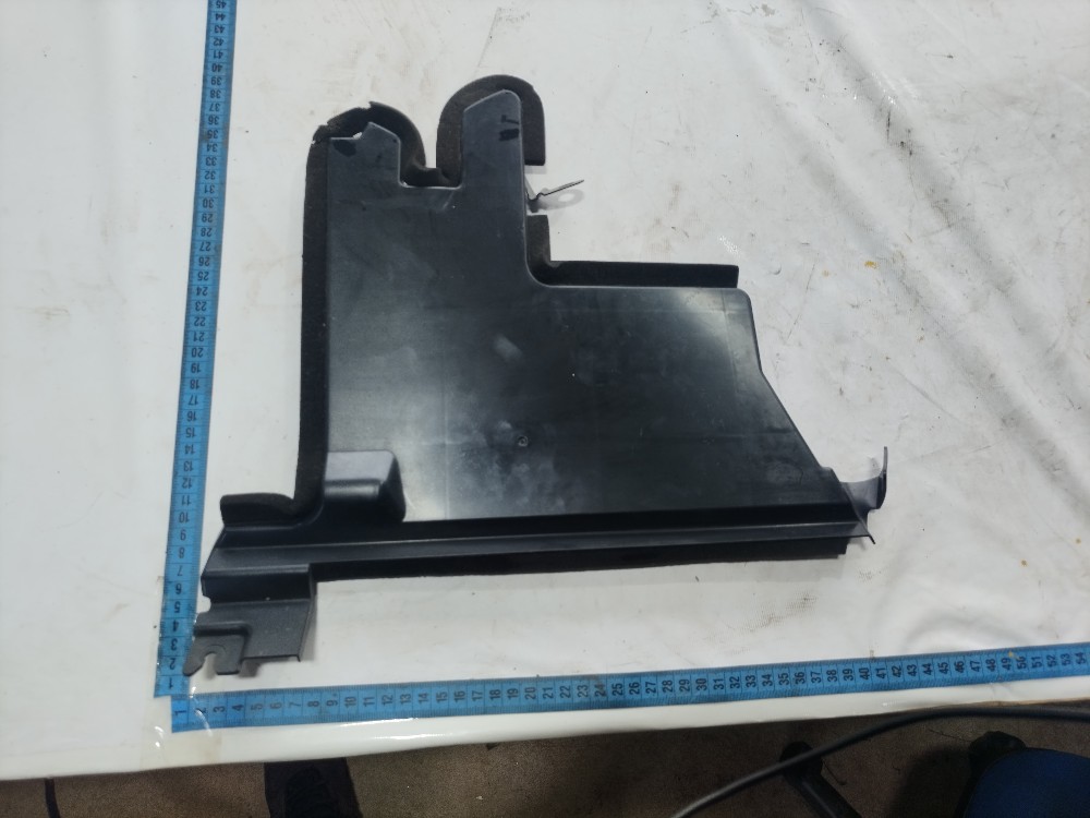 Defletor Direito Radiador Nissan Leaf 2023 V632 9
