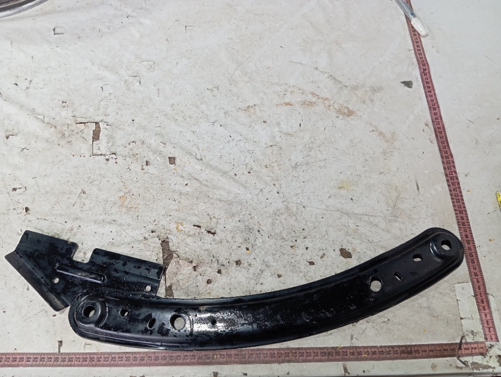 Travessa painel frontal Volvo V40 T3 2013 a 2016 V652 8