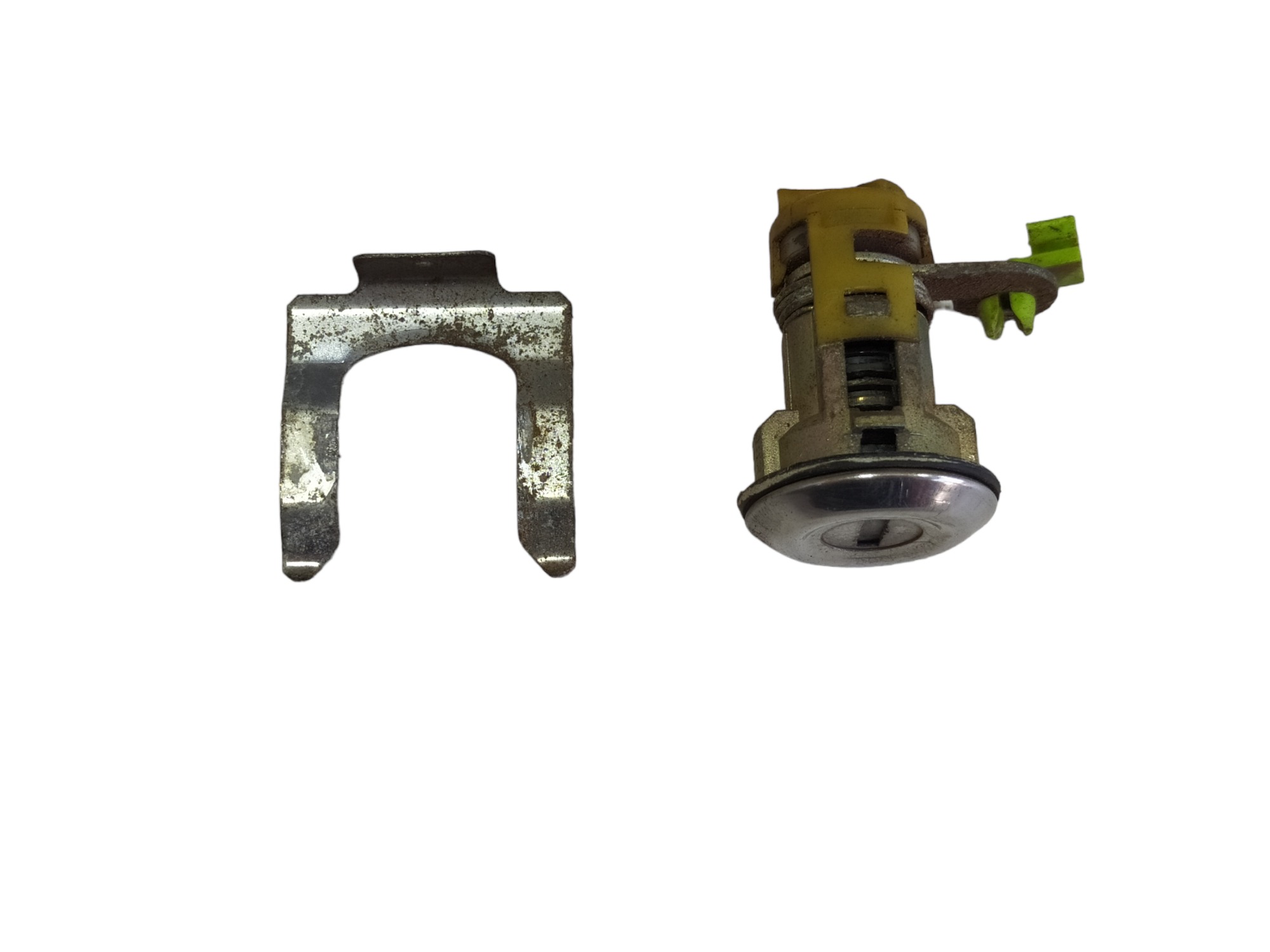 Cilindro Porta Dianteira Direita Mitsubishi L200 2004 V588 5