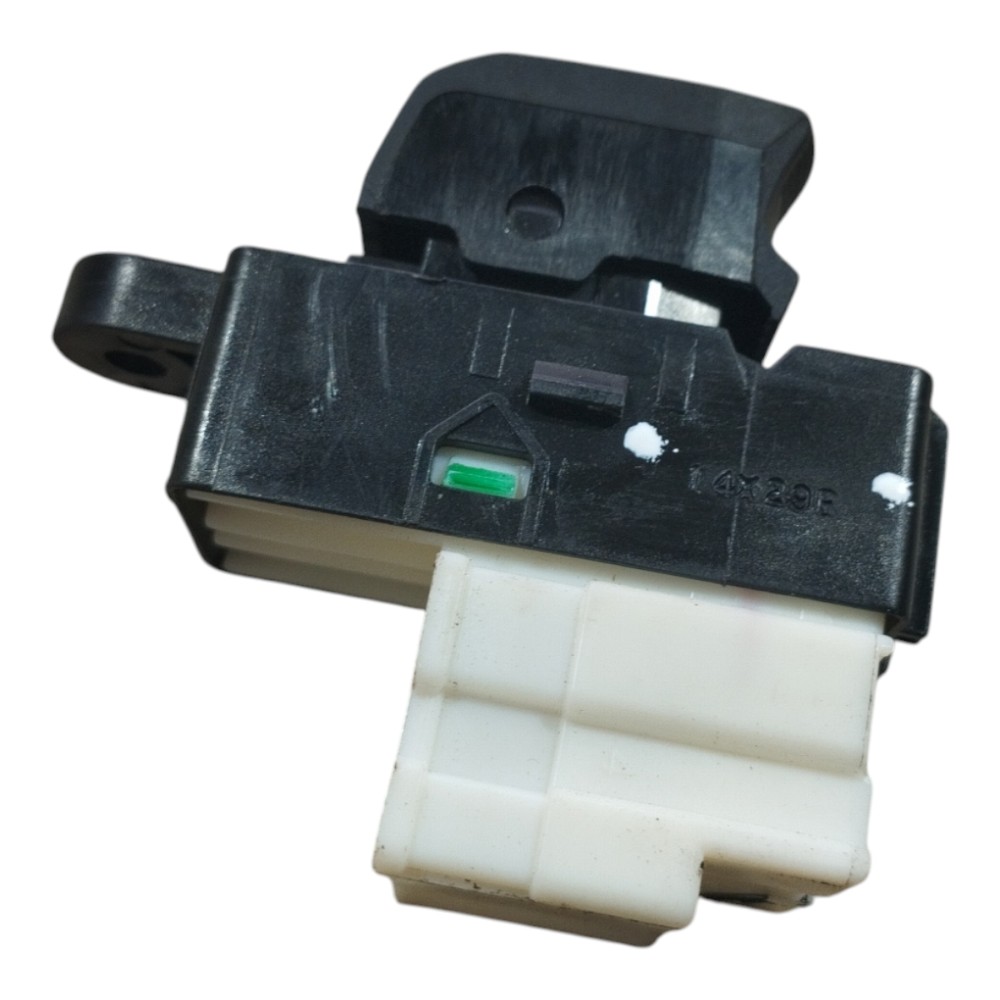 Botão Vidro Dianteiro Direito Suzuki Scross 2015 2016 V648 3