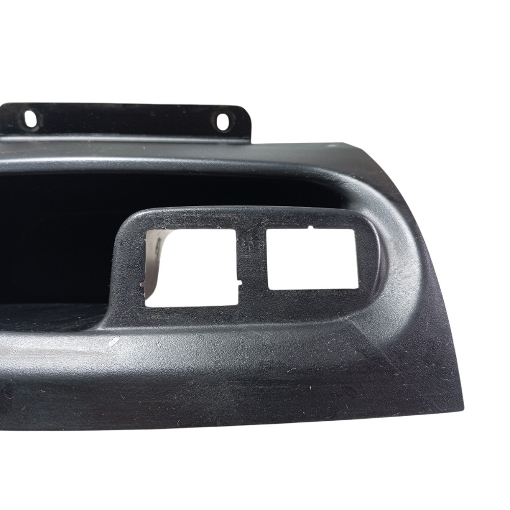 Porta Treco Painel Fiat Strada 2018 6