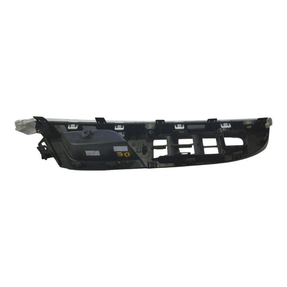 Moldura Botão Vidro Porta Motorista Suzuki Scross 15 16 V648 10