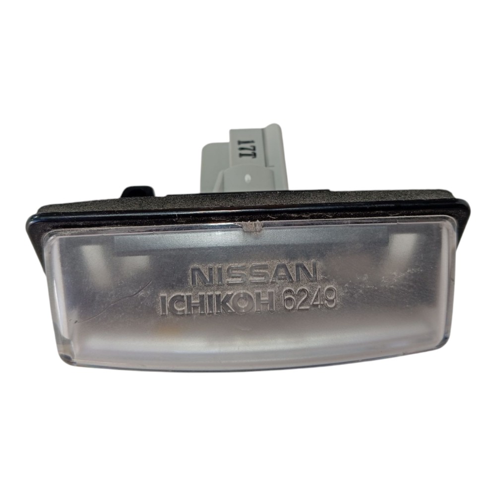 Luz Placa Nissan Leaf 2023 A098009 V632 6