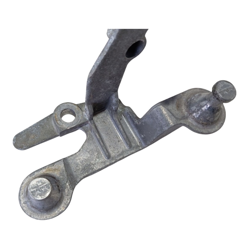 Suporte módulo ABS Mercedes B180 2010 V630 5