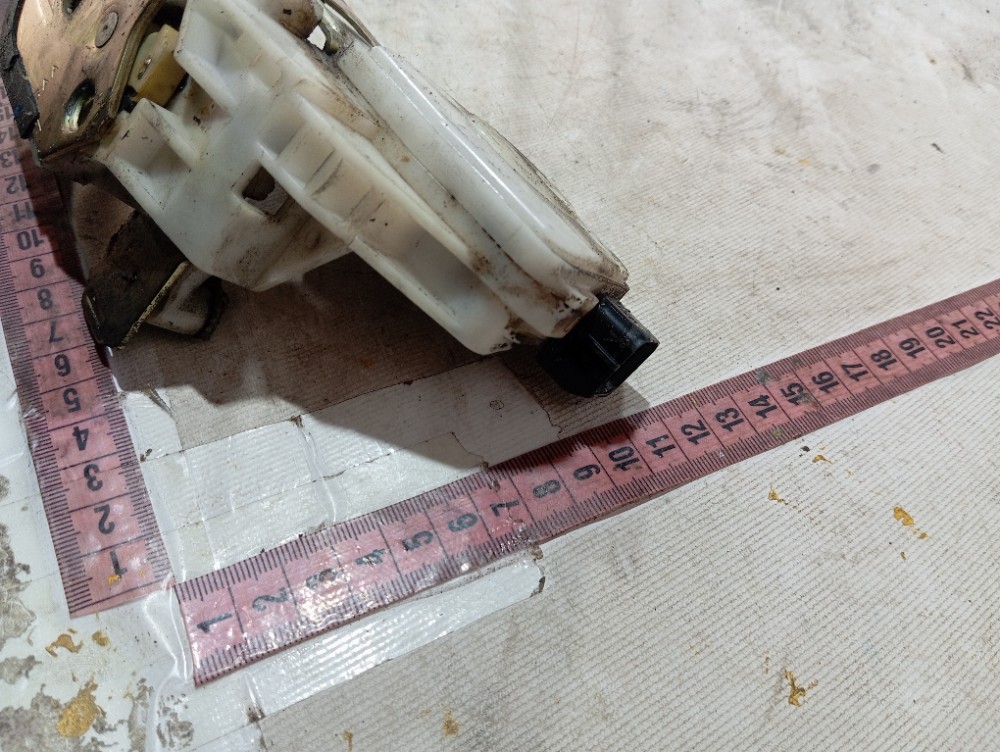 Fechadura Porta Diant Esquerda Mitsubishi L200 Sport 06 V647 9
