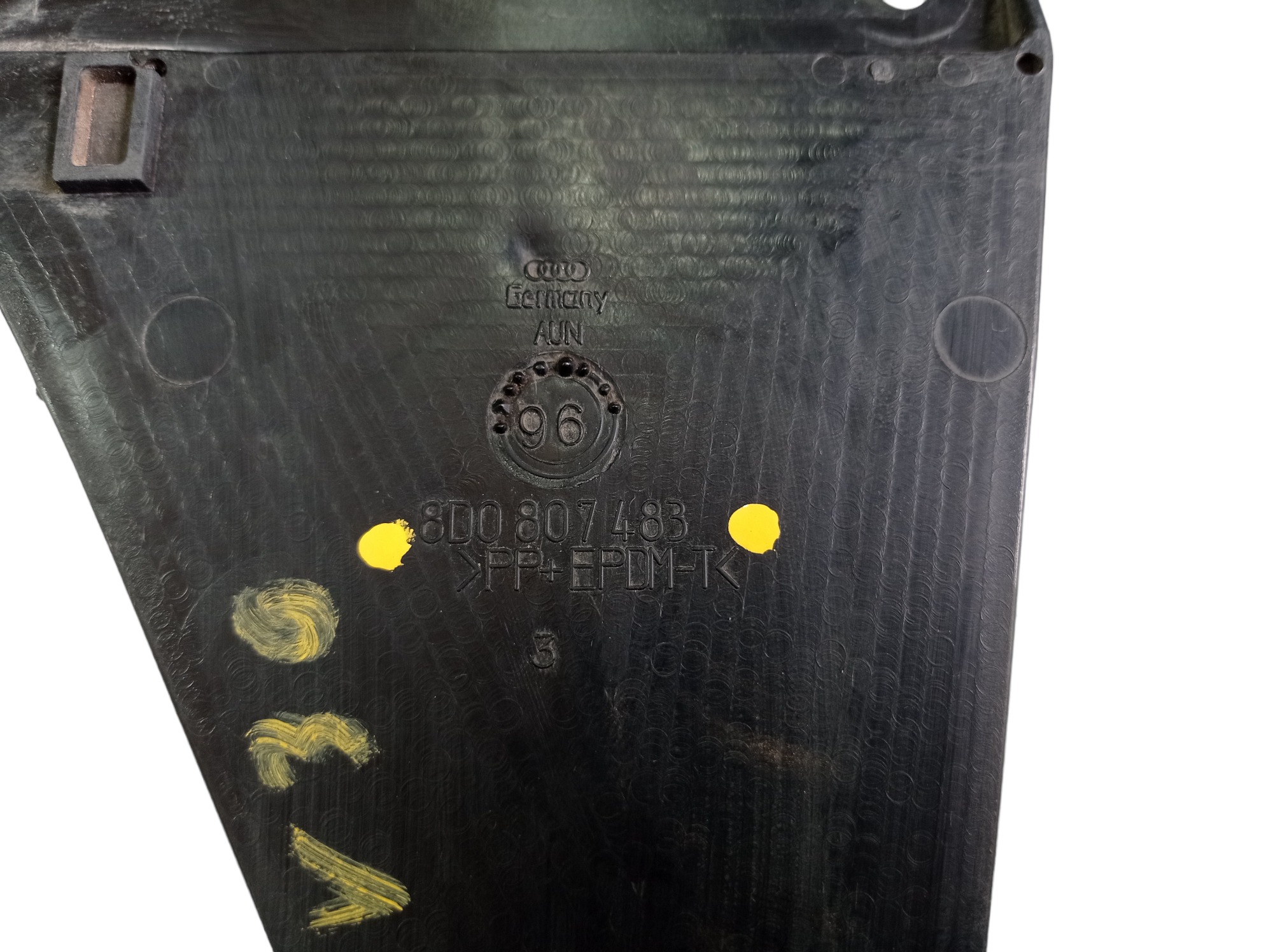 Suporte Esquerdo Guia Parachoque Traseiro Audi A4 96 V30 7
