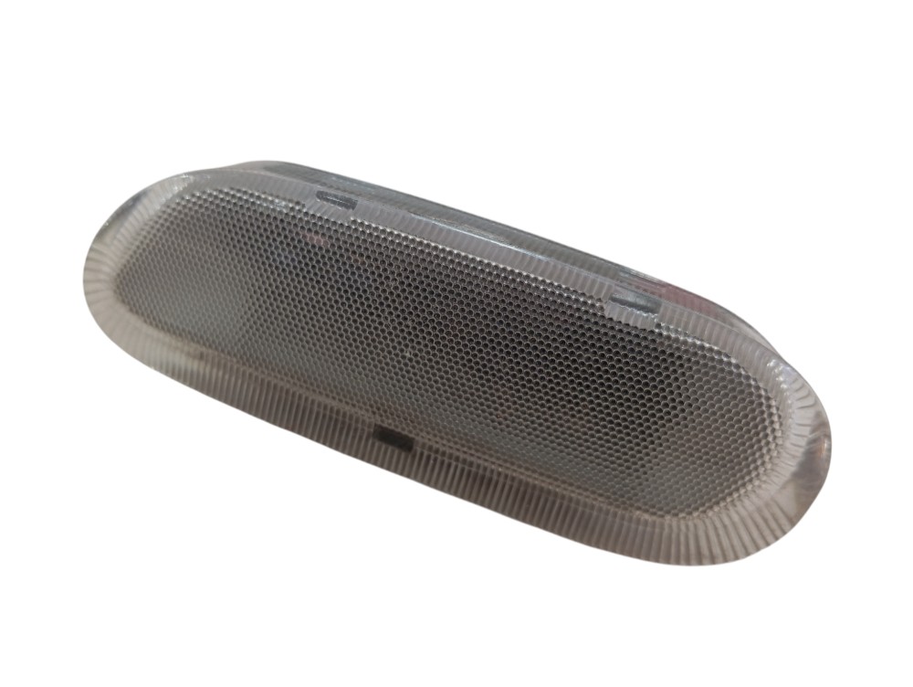 Luz Cortesia Porta Tras Direita Land Cruiser Prado 2005 V620 3