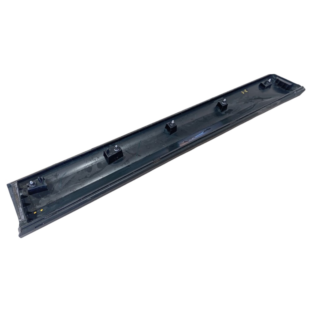 Moldura Porta Diant Esquerda Vw Taos Highline 2022 2024 V655