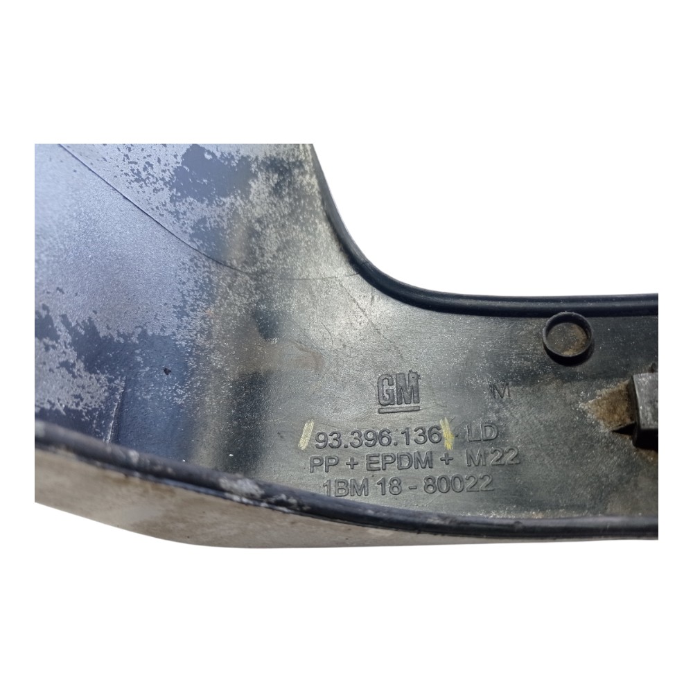 Moldura Caixa Roda Traseira Direita Corsa Max Hatch 3