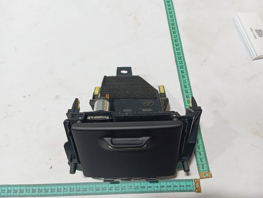 Porta objeto tomada 12v Toyota Corolla 2017 7