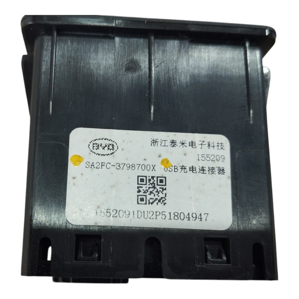 Entrada Usb Console Central Byd Song Plus 2024 2025 V642 2
