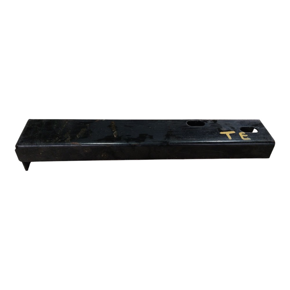 Suporte Parachoque Traseiro Esquerdo Mitsubishi L200 04 V638 1