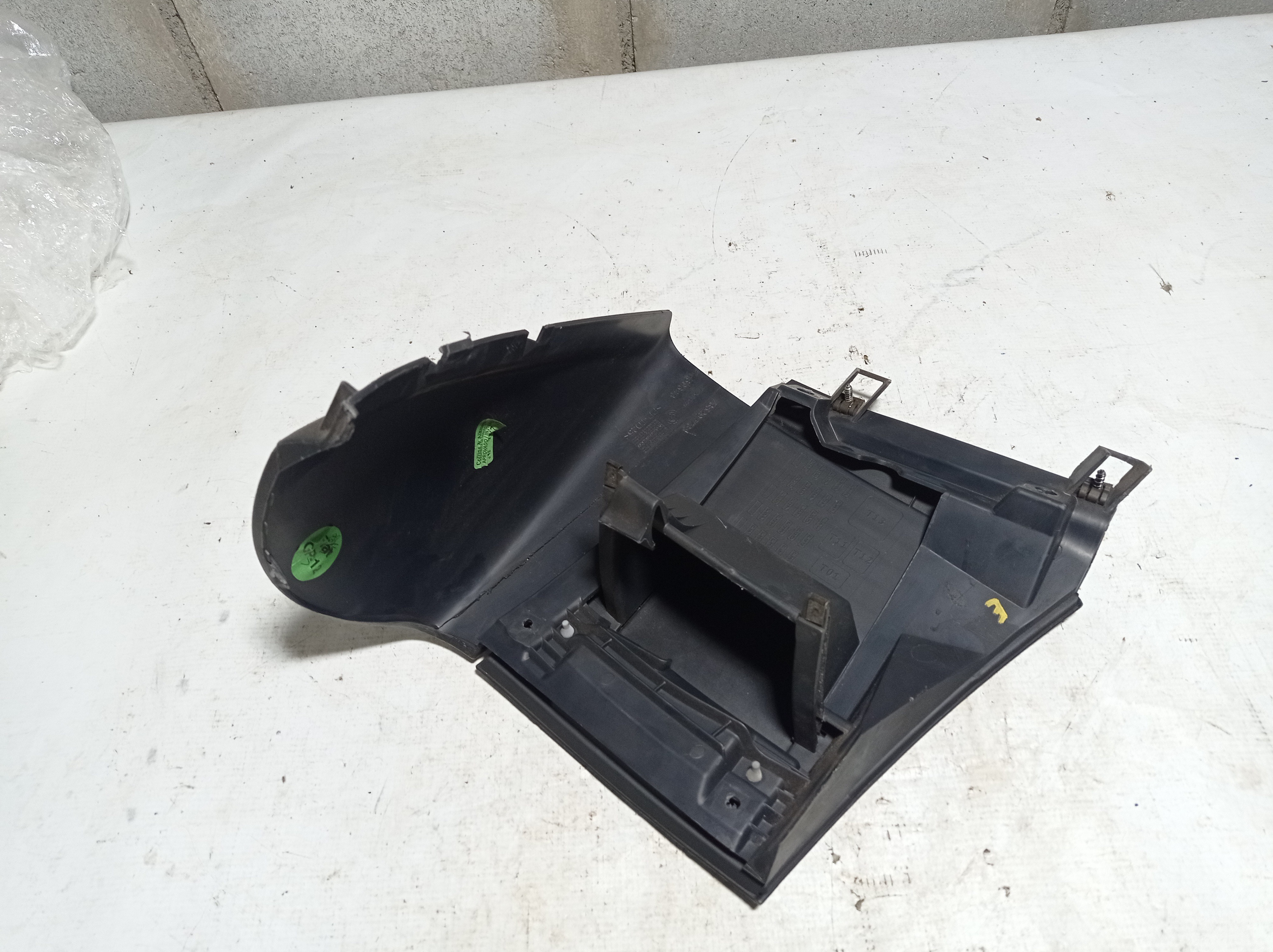 Acabamento Esquerdo Inferior Painel Fiat Stilo 2003 V356 9