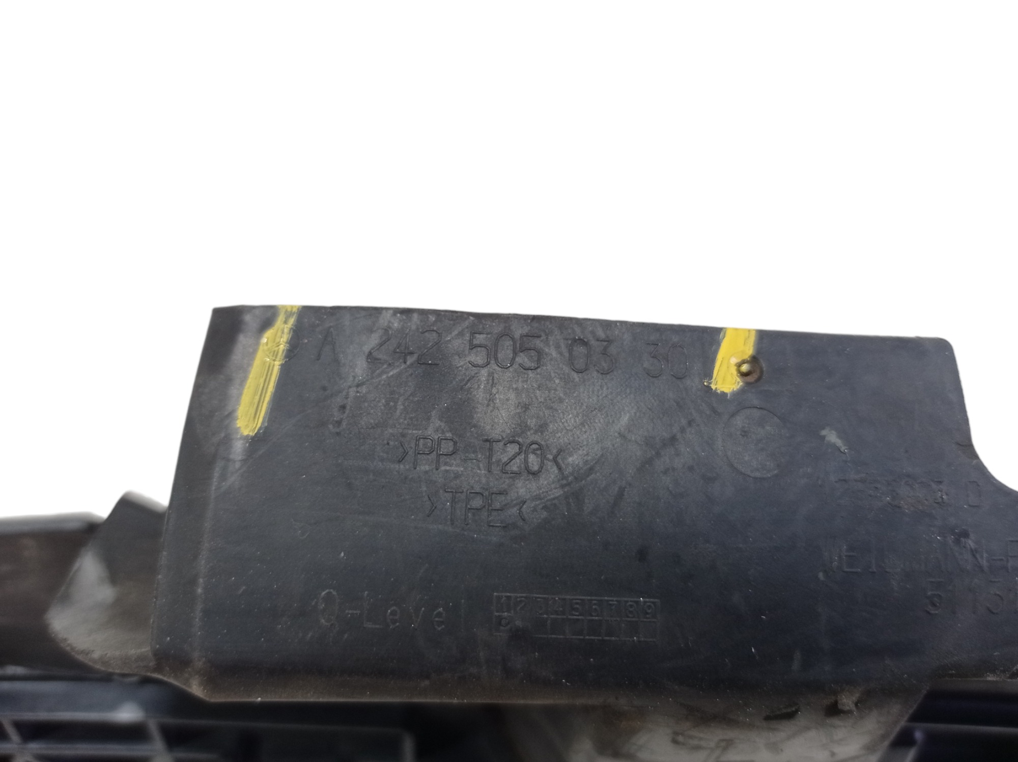 Defletor Esquerdo Radiador Mercedes Gla 200 2016 V568 4