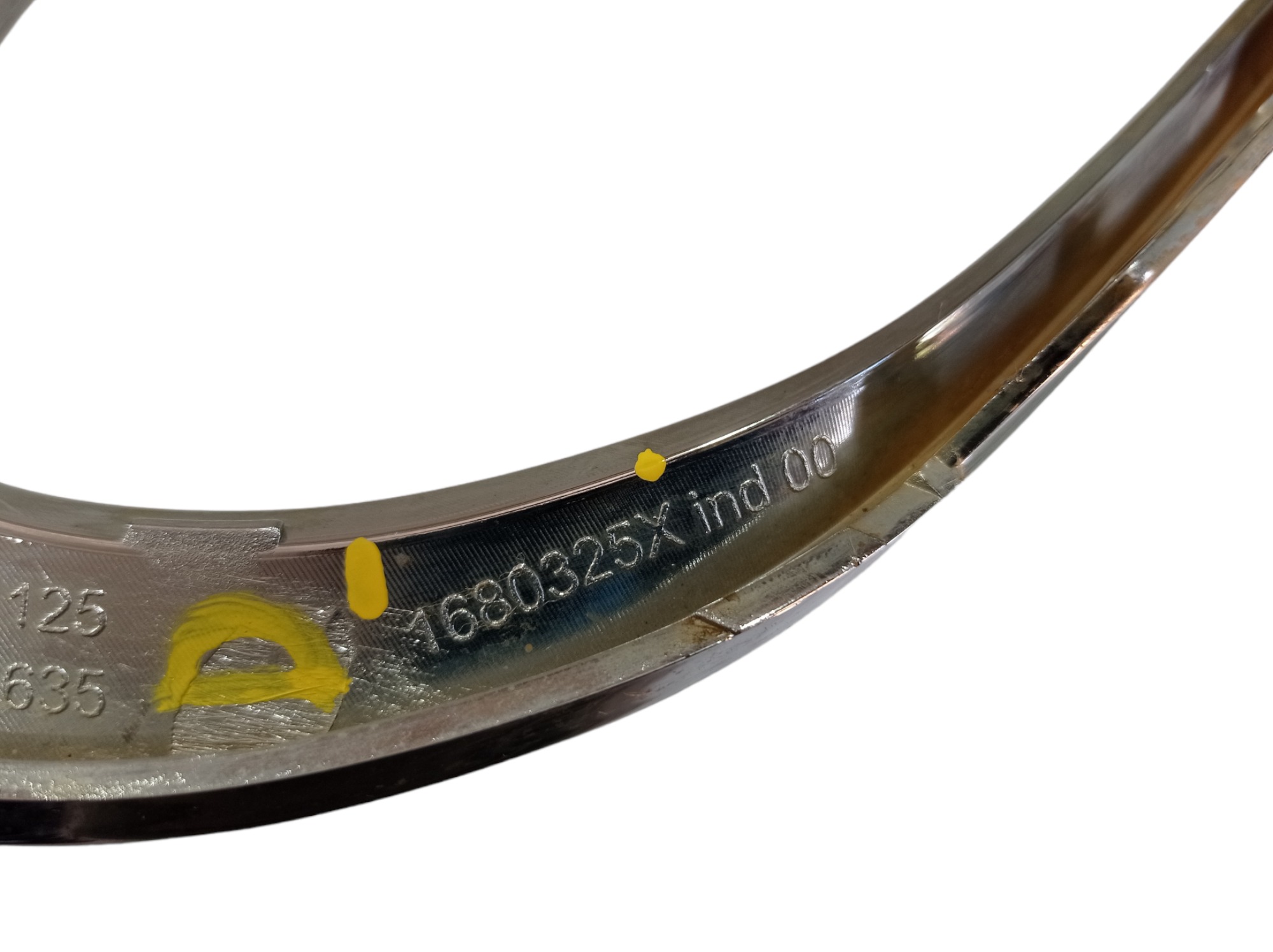 Moldura Farol De Milha Direito Fiat Toro 2016 A 2021 V347 Cromado Direito 9
