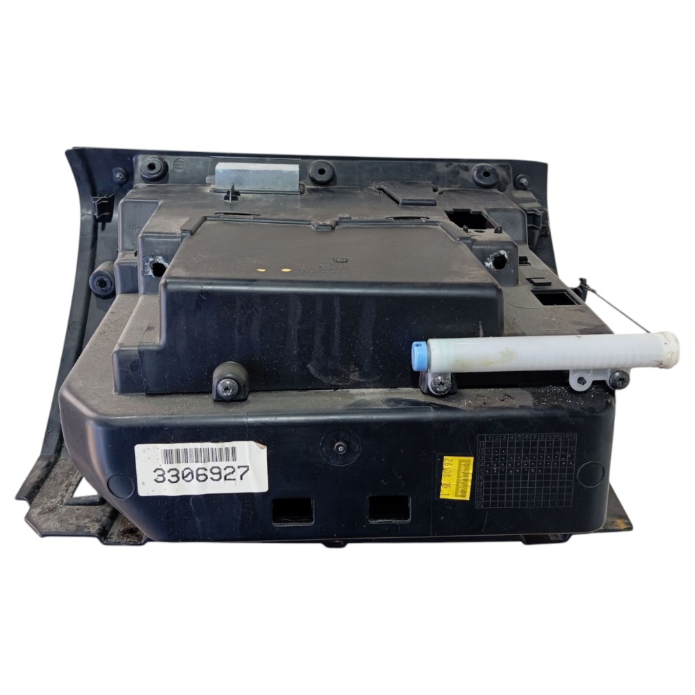 Porta Luvas Volvo V40 T3 2013 2019 V652