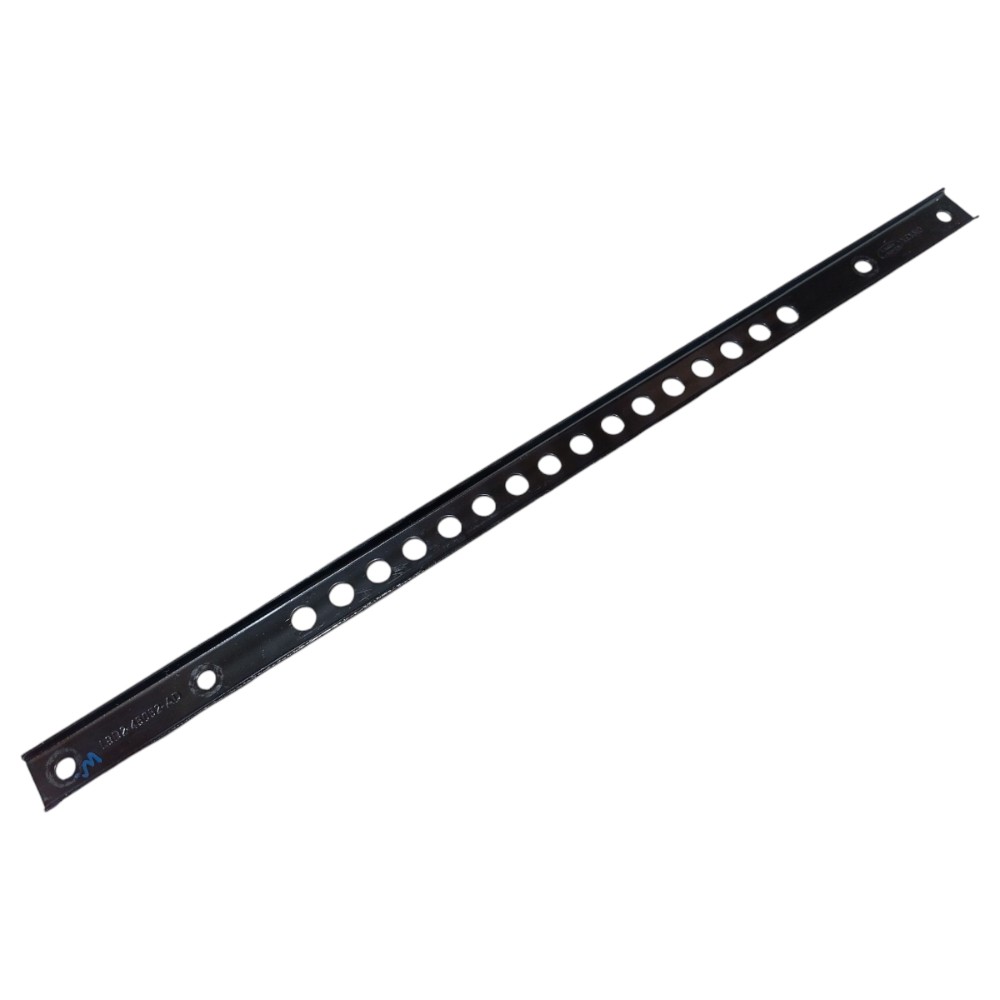 Travessa Tampa Traseira Land Rover Defender 2022 V645 3