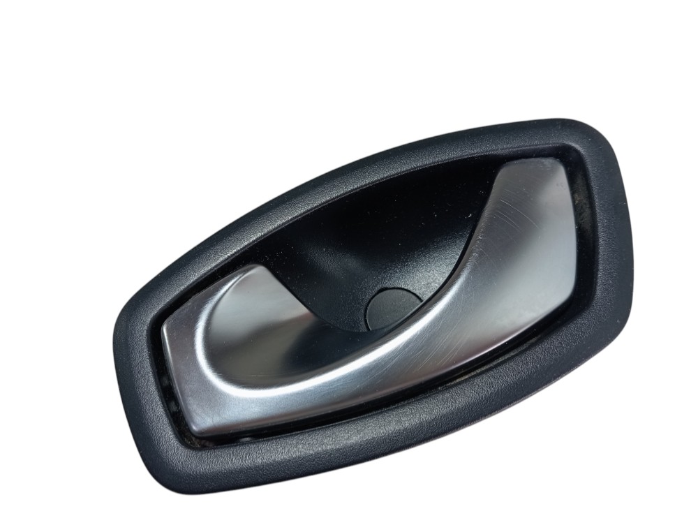 Maçaneta Int Porta Diant Esquerda Renault Zoe Neo 2023 V617 Dianteira 3