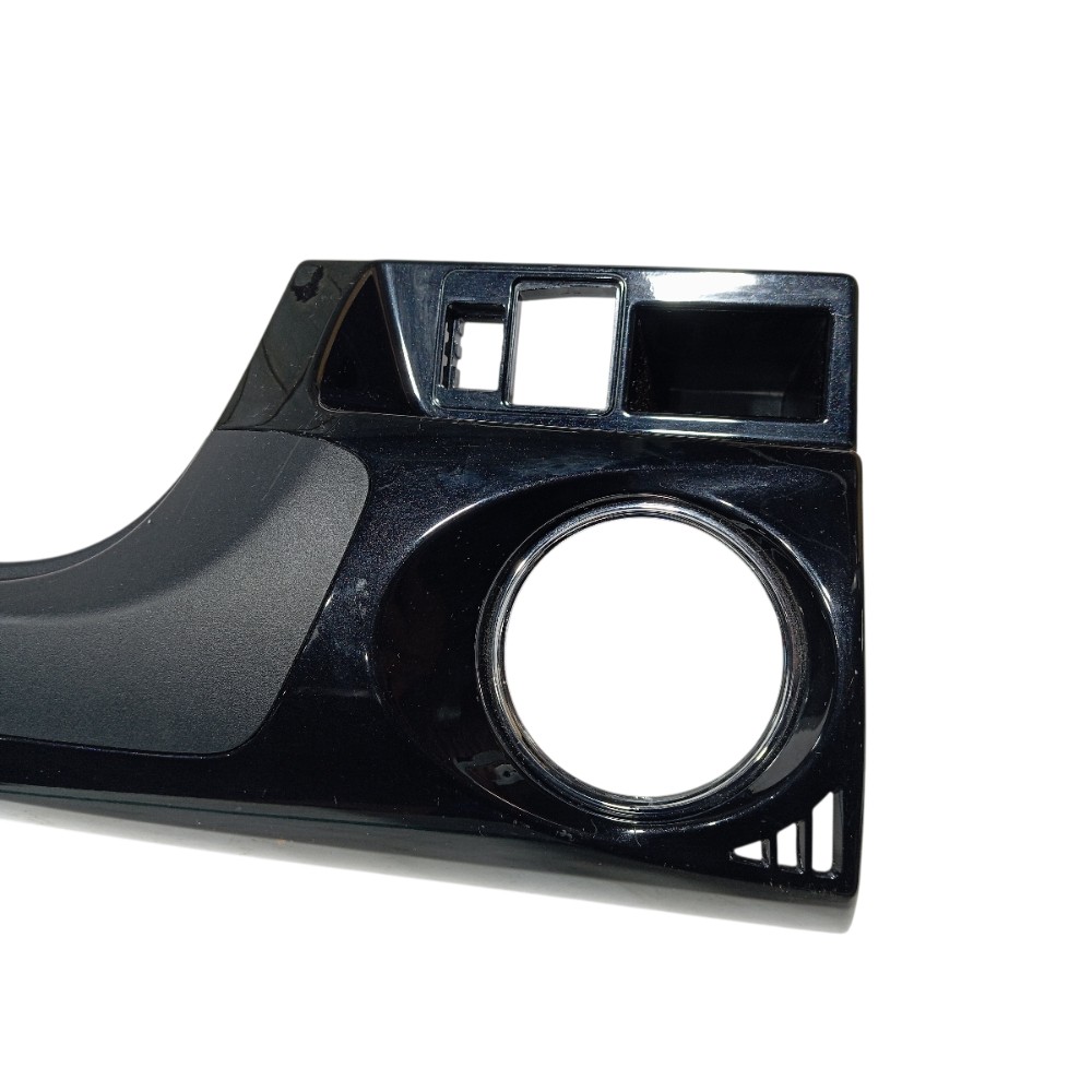 Moldura esquerda painel Toyota Etios 2018 6