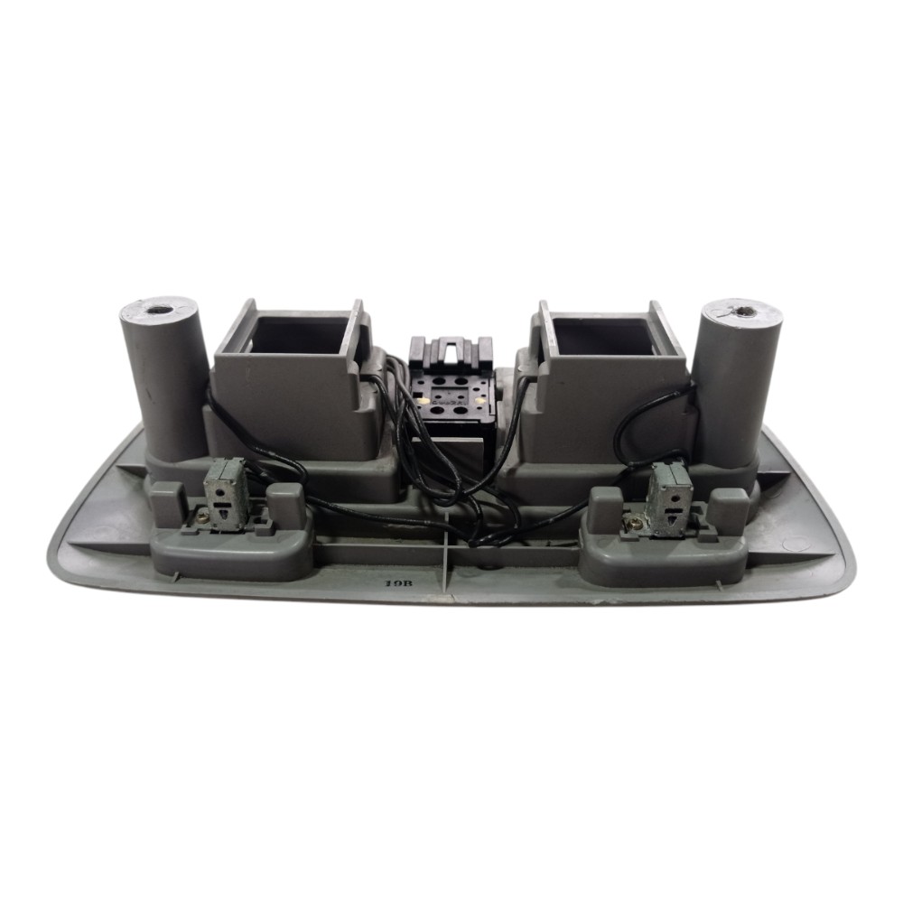 Luz Cortesia Dianteira Subaru Legacy Outback 2002 A 07 V358 7
