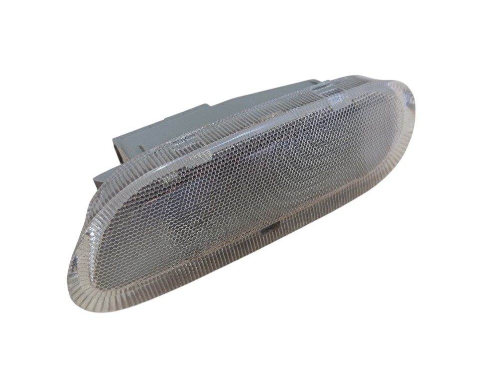 Luz Cortesia Porta Diant Direita Land Cruiser Prado 05 V620 8