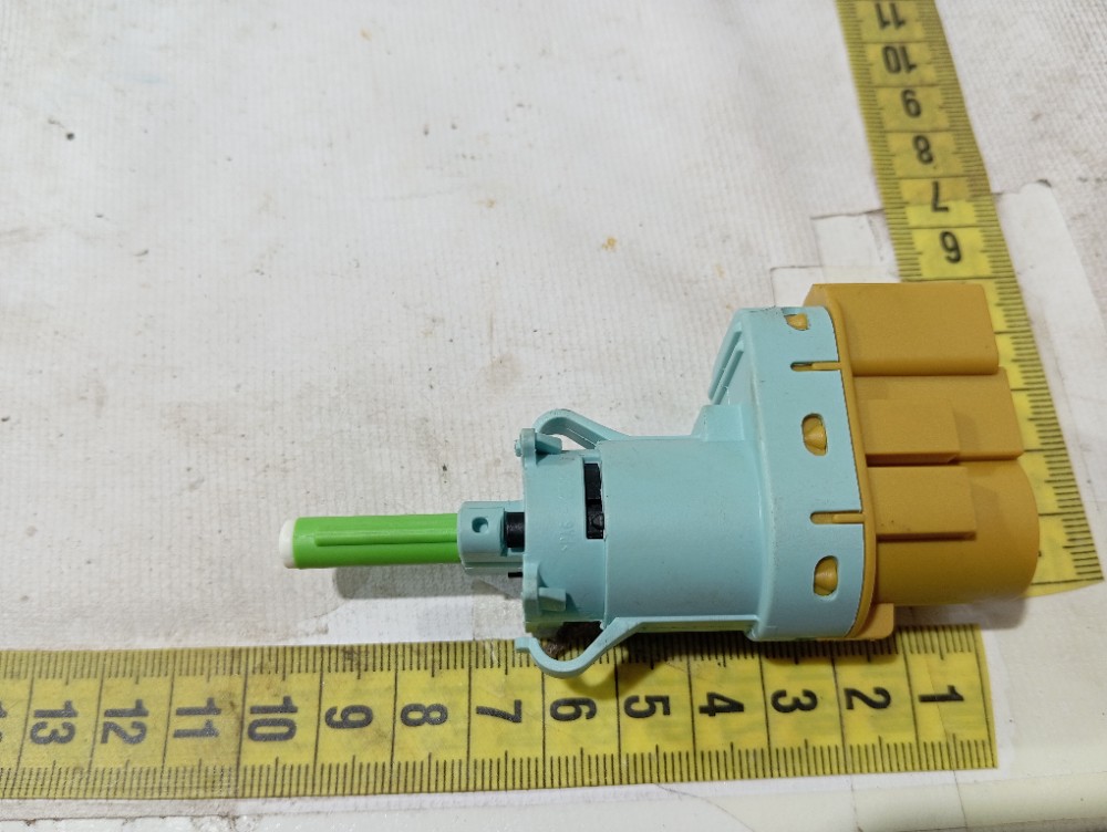 Interruptor pedal freio Ram Rampage RT 2023 V664 8