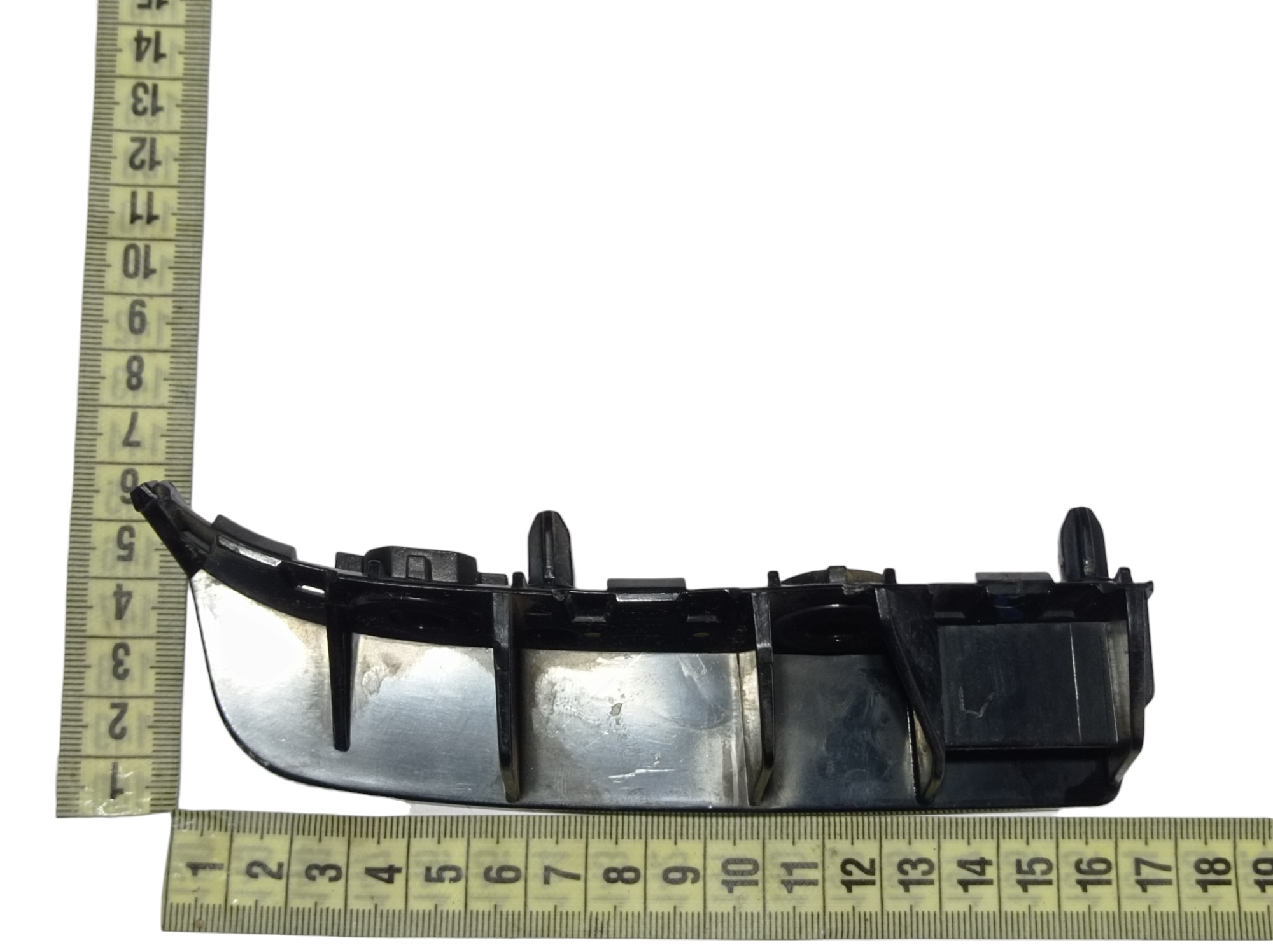 Guia Parachoque Traseiro Esquerdo Range Rover Sport 014 V592 8
