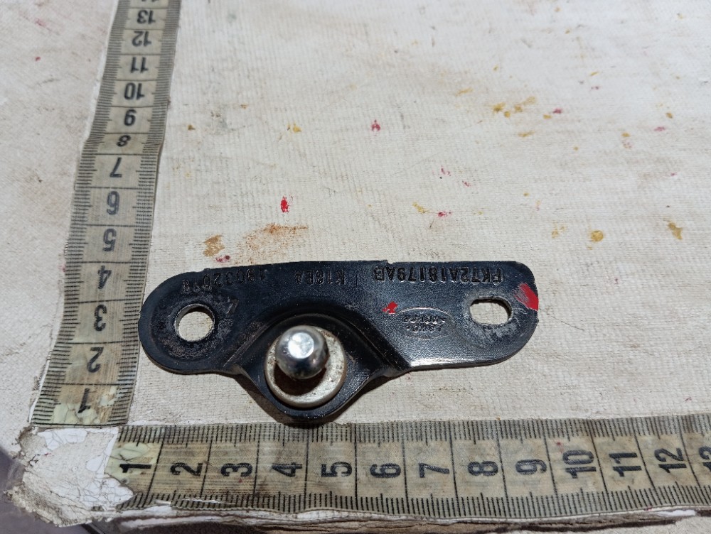 Suporte Amortecedor Esquerdo Tampa Traseira Discovery V611 7